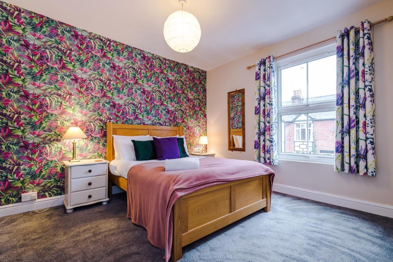 Cosy House With Garden & Parking, Sheffield Exterior photo
