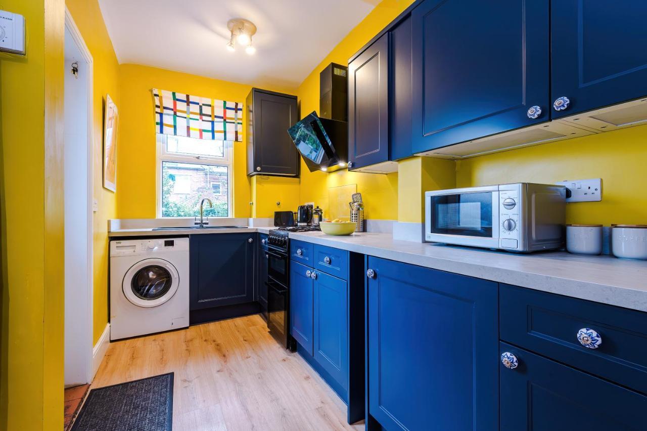 Cosy House With Garden & Parking, Sheffield Exterior photo