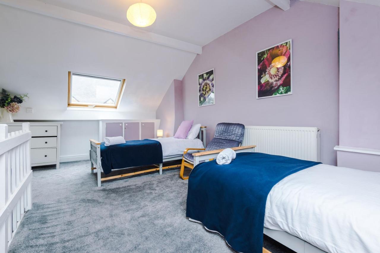 Cosy House With Garden & Parking, Sheffield Exterior photo
