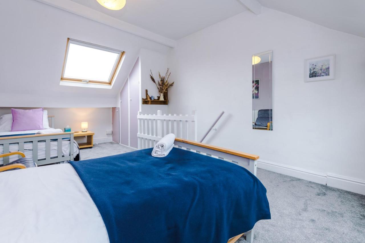 Cosy House With Garden & Parking, Sheffield Exterior photo