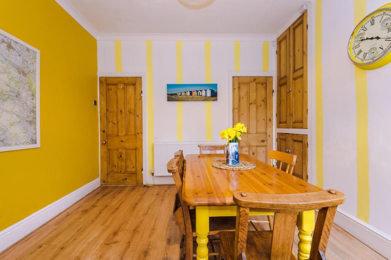 Cosy House With Garden & Parking, Sheffield Exterior photo